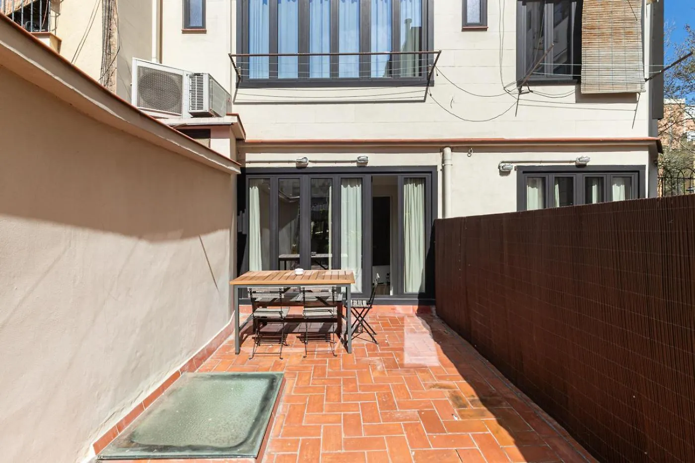 Weflating Sant Antoni Market Apartment Barcelona